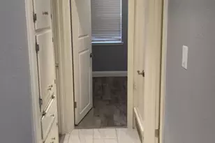 5505 Sun Valley Dr, Fort Worth, TX 76119 - Photo 8