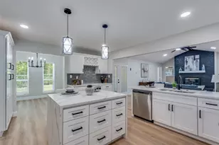 8443 Stults Rd, Dallas, TX 75243 - Photo 10