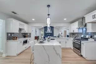 8443 Stults Rd, Dallas, TX 75243 - Photo 14