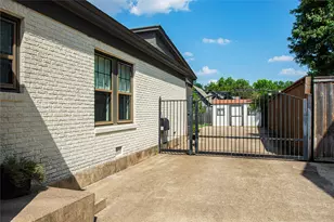 1134 N Clinton Ave, Dallas, TX 75208 - Photo 28