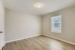 233 Creek Cove Dr, Dallas, TX 75217 - Photo 22