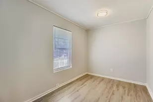 233 Creek Cove Dr, Dallas, TX 75217 - Photo 20