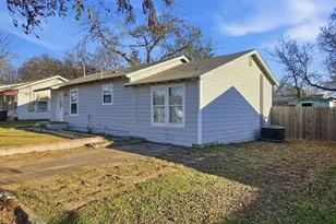 110 Ramsey Ave, Cleburne, TX 76031 - Photo 24