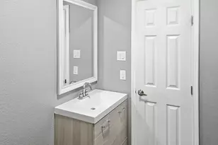 110 Ramsey Ave, Cleburne, TX 76031 - Photo 22