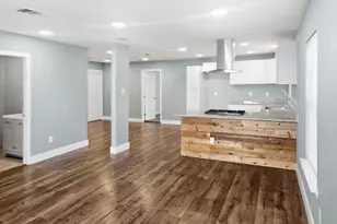 110 Ramsey Ave, Cleburne, TX 76031 - Photo 2