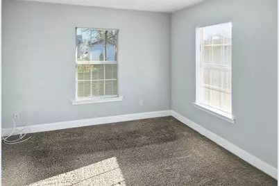 110 Ramsey Avenue, Cleburne, TX 76031 - Photo 14