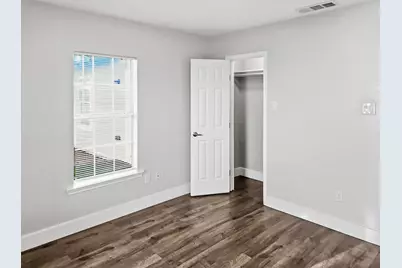 110 Ramsey Avenue, Cleburne, TX 76031 - Photo 24