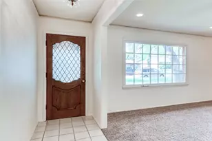 6809 Yolanda Dr, Fort Worth, TX 76112 - Photo 4