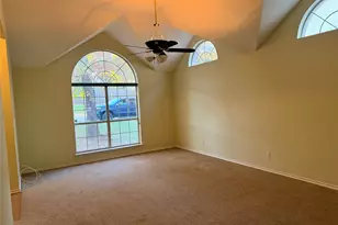 7632 Arbor Ridge Ct, Fort Worth, TX 76112 - Photo 2