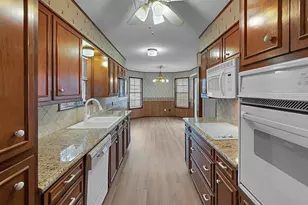 4613 Westchester Dr, Waco, TX 76710 - Photo 10