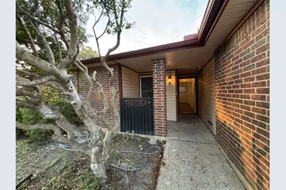 607 Sherman Drive, Mansfield, TX 76063 - Photo 4