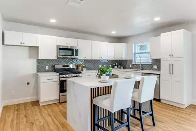 9535 Crestshire Drive, Dallas, TX 75227 - Photo 10