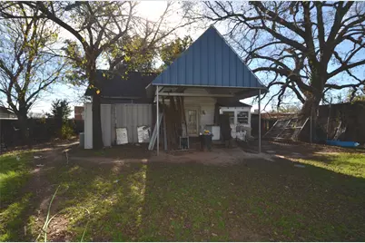 146 W Baggett Avenue, Poolville, TX 76487 - Photo 16
