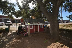 146 W Baggett Ave, Poolville, TX 76487 - Photo 12