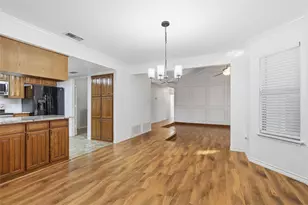 6205 Berlinetta Dr, Arlington, TX 76001 - Photo 4