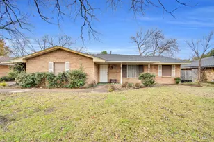 1320 Apache St, Arlington, TX 76012 - Photo 4