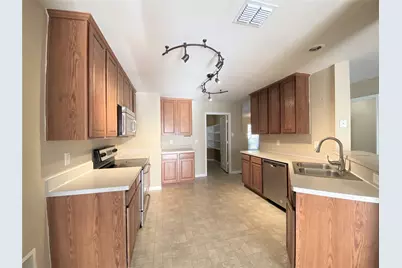 9209 Centennial Drive, Fort Worth, TX 76244 - Photo 4