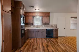 2507 SE 13th St, Mineral Wells, TX 76067 - Photo 10