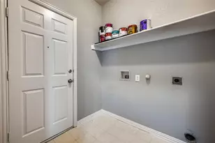 9801 Cedarcrest Dr, Providence Village, TX 76227 - Photo 6