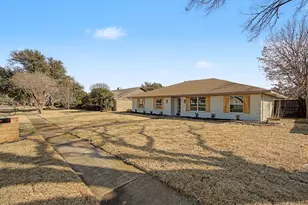 309 Woodcrest Dr, Richardson, TX 75080 - Photo 2
