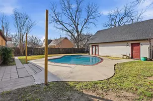 333 S Centre Ave, Lancaster, TX 75146 - Photo 28