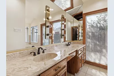 333 S Centre Avenue, Lancaster, TX 75146 - Photo 20