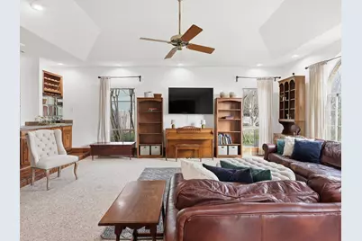 333 S Centre Avenue, Lancaster, TX 75146 - Photo 4