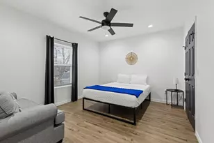 412 S Montgomery St, Sherman, TX 75090 - Photo 24