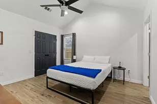 412 S Montgomery St, Sherman, TX 75090 - Photo 28