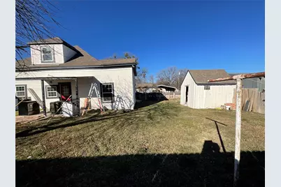 207 College Street, Chico, TX 76431 - Photo 8