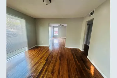821 W Church Street, Grand Prairie, TX 75050 - Photo 8