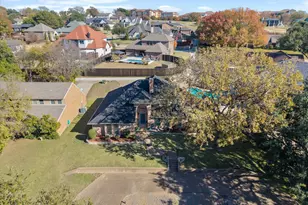 206 Tanya Dr, Rockwall, TX 75087 - Photo 2