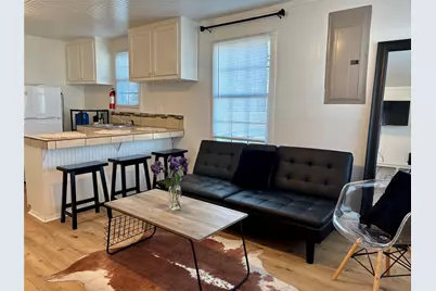 410 S Lillian Street, Stephenville, TX 76401 - Photo 2