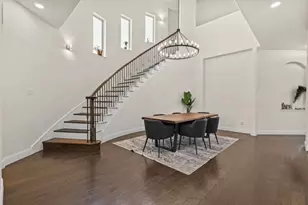 417 Burberry Dr, Grand Prairie, TX 75052 - Photo 2