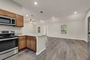 1708 Wright St, Greenville, TX 75401 - Photo 8