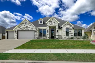 8114 Luanna Hills Dr, Benbrook, TX 76126 - Photo 1