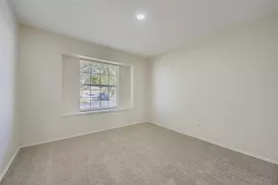 6609 Pecanwood Dr, Arlington, TX 76001 - Photo 22