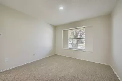 6609 Pecanwood Drive, Arlington, TX 76001 - Photo 24