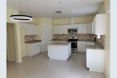 4714 Frank, Dallas, TX 75210 - Photo 6