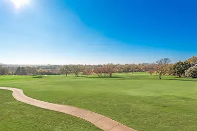 1607 Masters Drive, DeSoto, TX 75115 - Photo 2