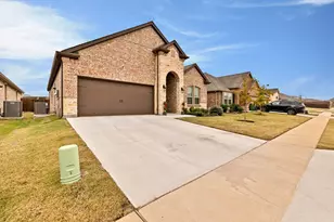 3027 Moccasin Ln, Aubrey, TX 76227 - Photo 2