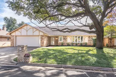 906 Purdue Drive, Arlington, TX 76012 - Photo 2