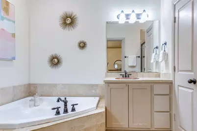 3028 Carmel Street, Dallas, TX 75204 - Photo 12