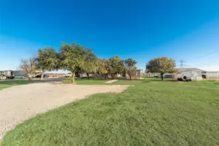 3510 Cattle Dr, Venus, TX 76084 - Photo 2