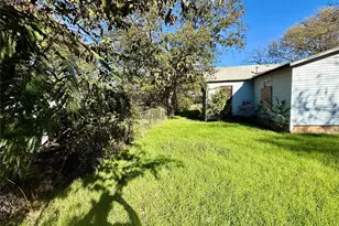 1220 Sherman St, Waco, TX 76704 - Photo 6