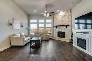 3246 Cumby Dr, Royse City, TX 75189 - Photo 2