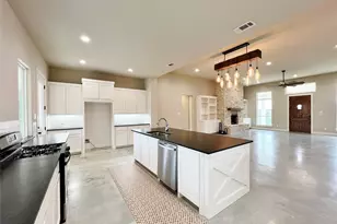 1141 Veal Station Rd, Weatherford, TX 76085 - Photo 1