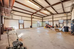 1301 County Road 705 Rd, Joshua, TX 76058 - Photo 32