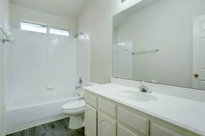 105 N Laurel Springs Drive, DeSoto, TX 75115 - Photo 16