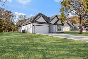 305 Kalura Way, Tool, TX 75189 - Photo 2